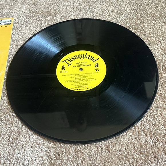 Puff the Magic Dragon - Picture 2 of 4